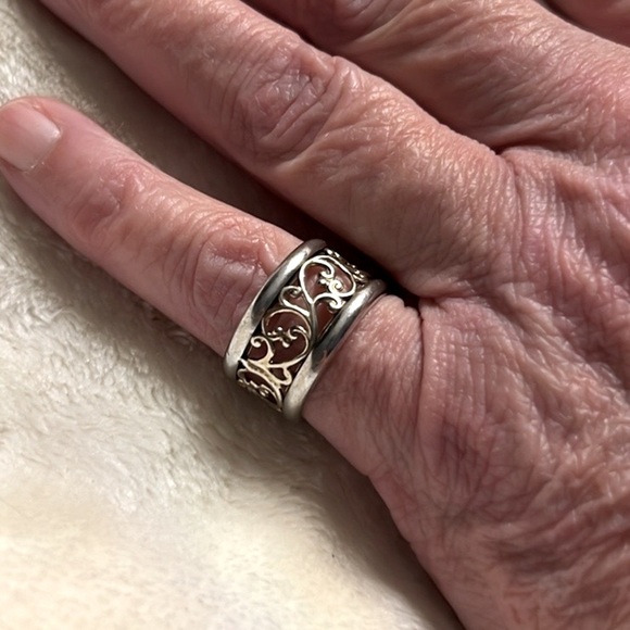 💍 ELEGANT STERLING SILVER VINE LACE CUT-OUT DESIGN 1/2” BAND RING Size 7 - Picture 3 of 10